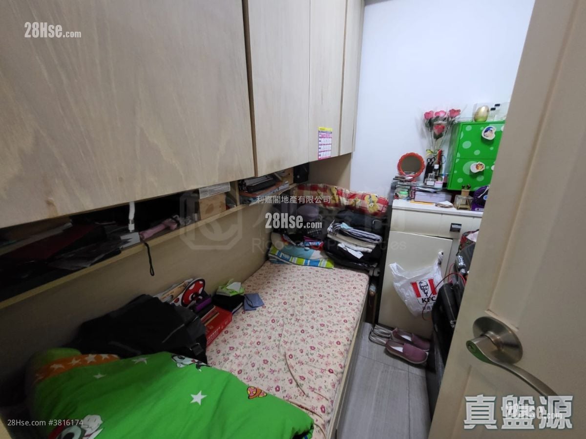 美孚新邨 售盤 4 房 , 2 浴室 850 平方呎