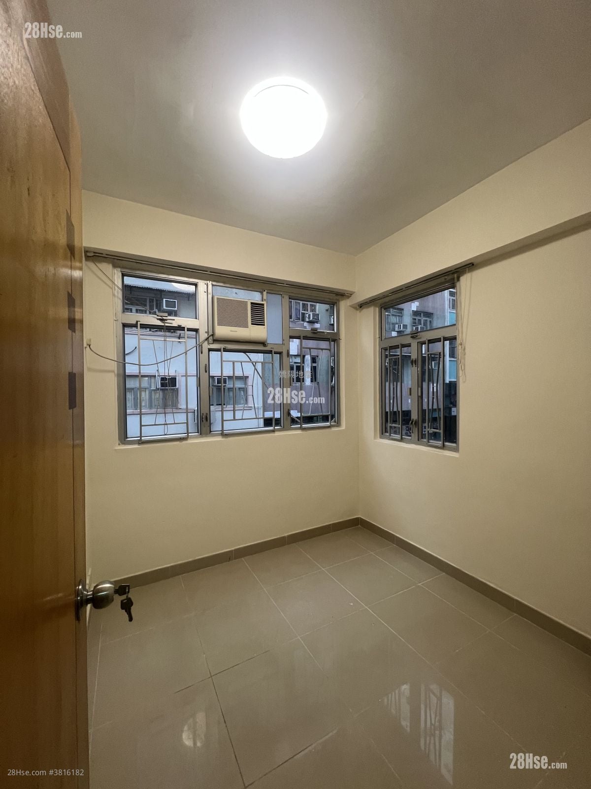 Fung Yee House Rental 2 Bedrooms , 1 Bathroom 313 ft²