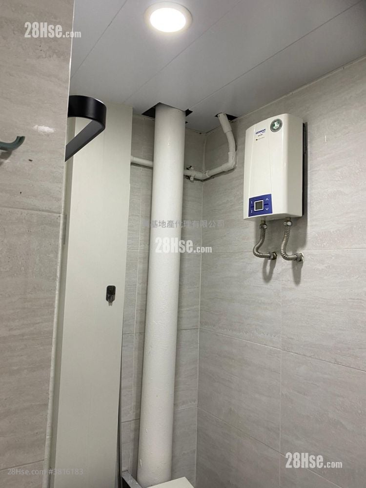 Nam Kiu Mansion Sell 2 Bedrooms , 1 Bathroom 302 ft²