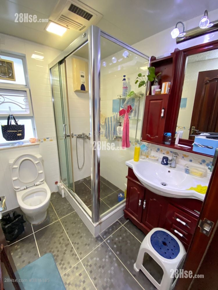 村屋 售盤 1,400 平方呎