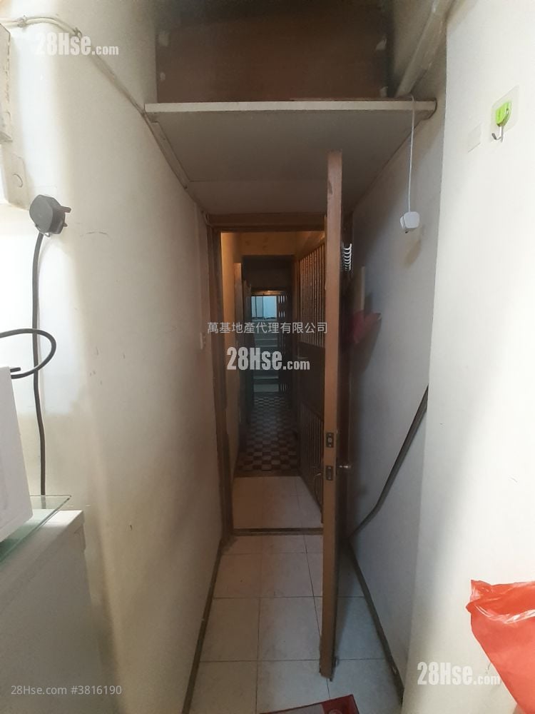 唐楼 售盘 1 房 , 1 浴室 188 平方尺