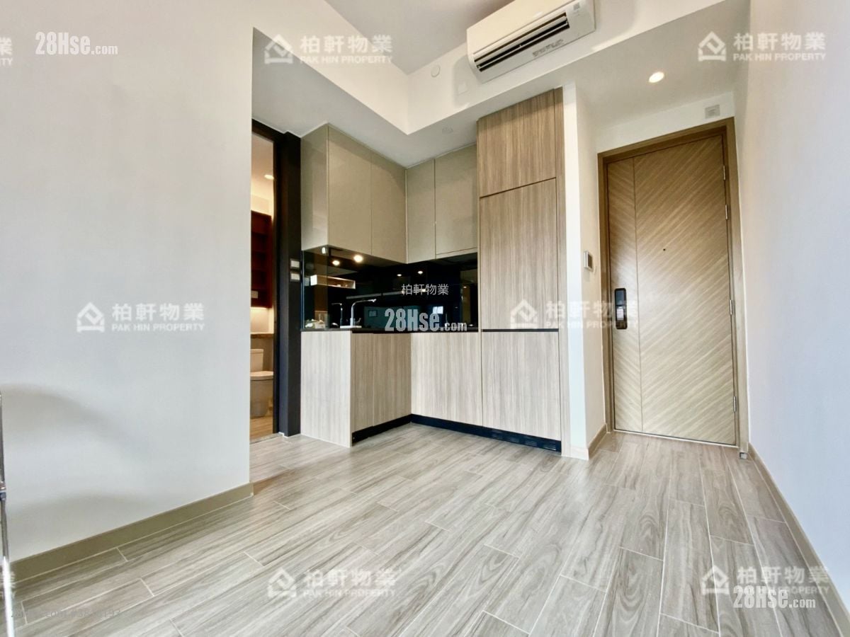 Novum East Sell 2 Bedrooms , 1 Bathroom 290 ft²