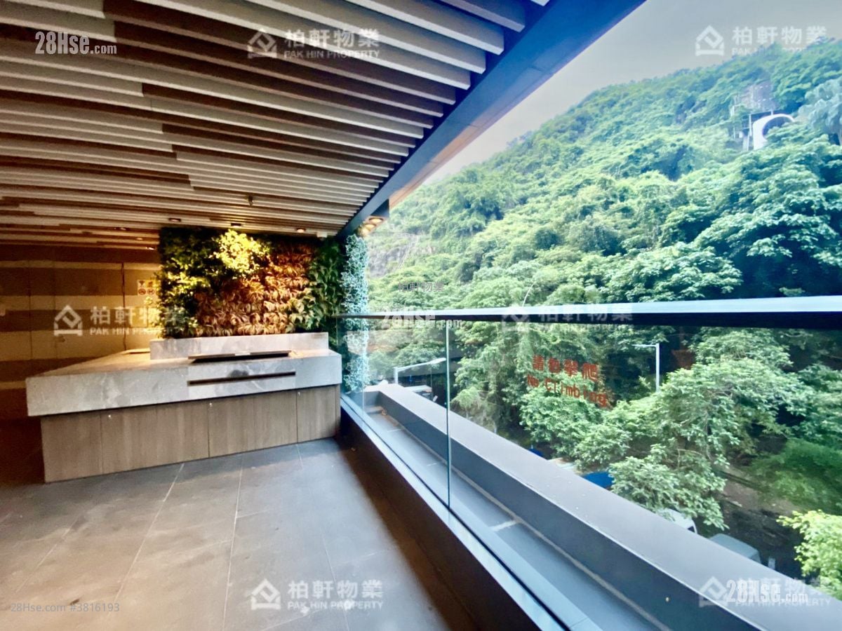 Novum East Sell 2 Bedrooms , 1 Bathroom 290 ft²