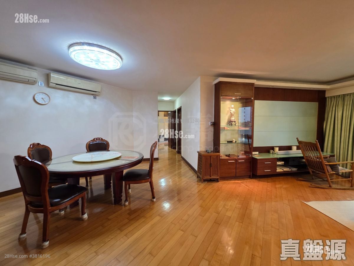 Greenwodd Regency Sell 4 Bedrooms , 2 Bathrooms 1,587 ft²