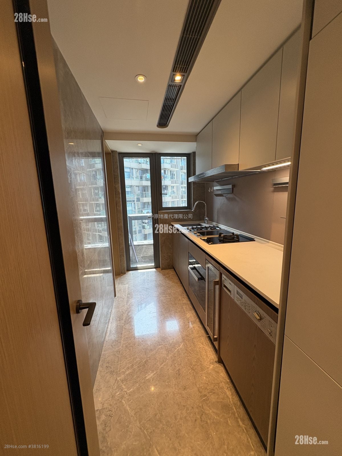 朗涛 租盘 3 房 , 3 浴室 1,131 平方尺