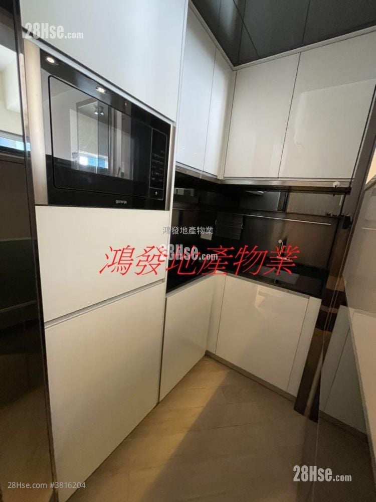 Lime Stardom Rental Studio 273 ft²