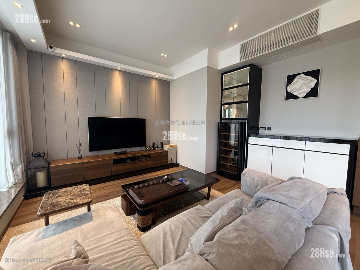 Dragons Range Rental 3 Bedrooms , 2 Bathrooms 1,261 ft²