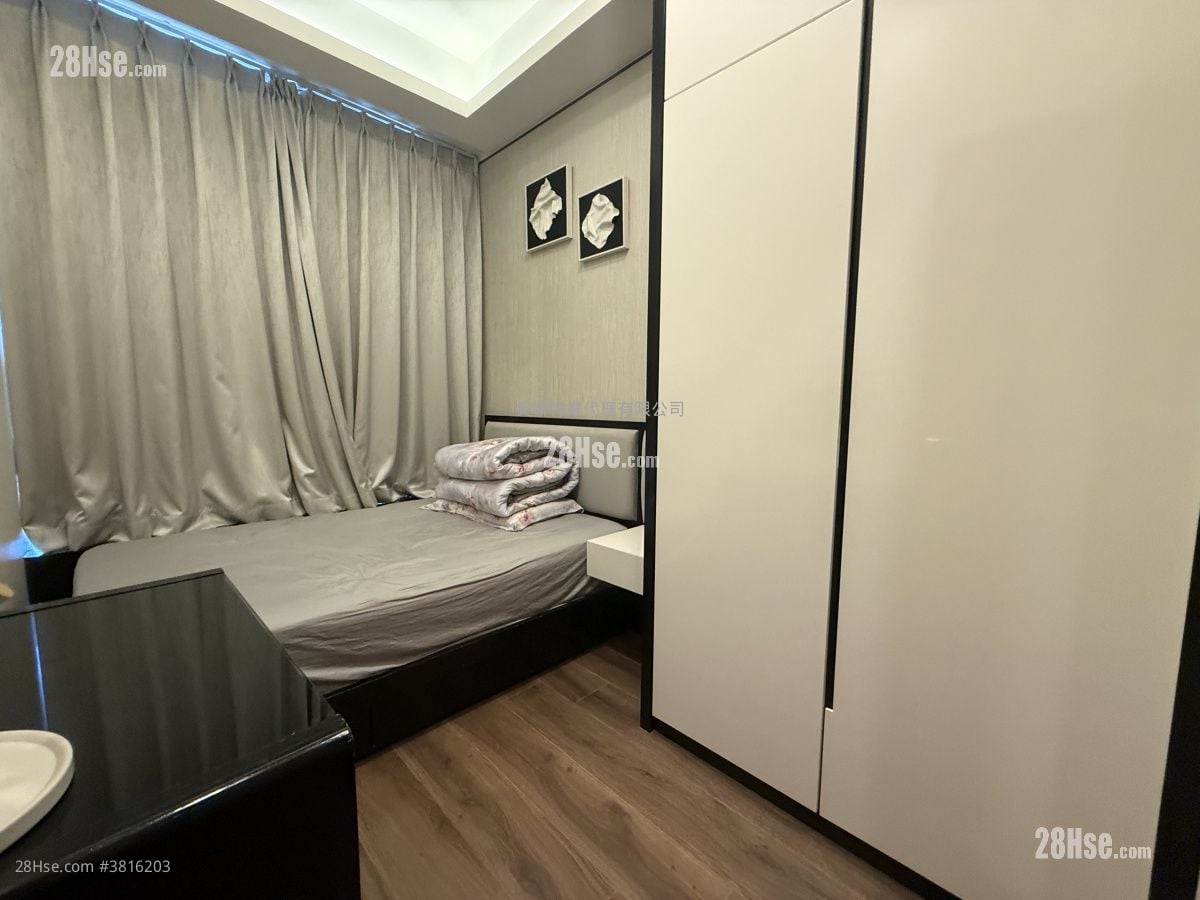 Dragons Range Rental 3 Bedrooms , 2 Bathrooms 1,261 ft²