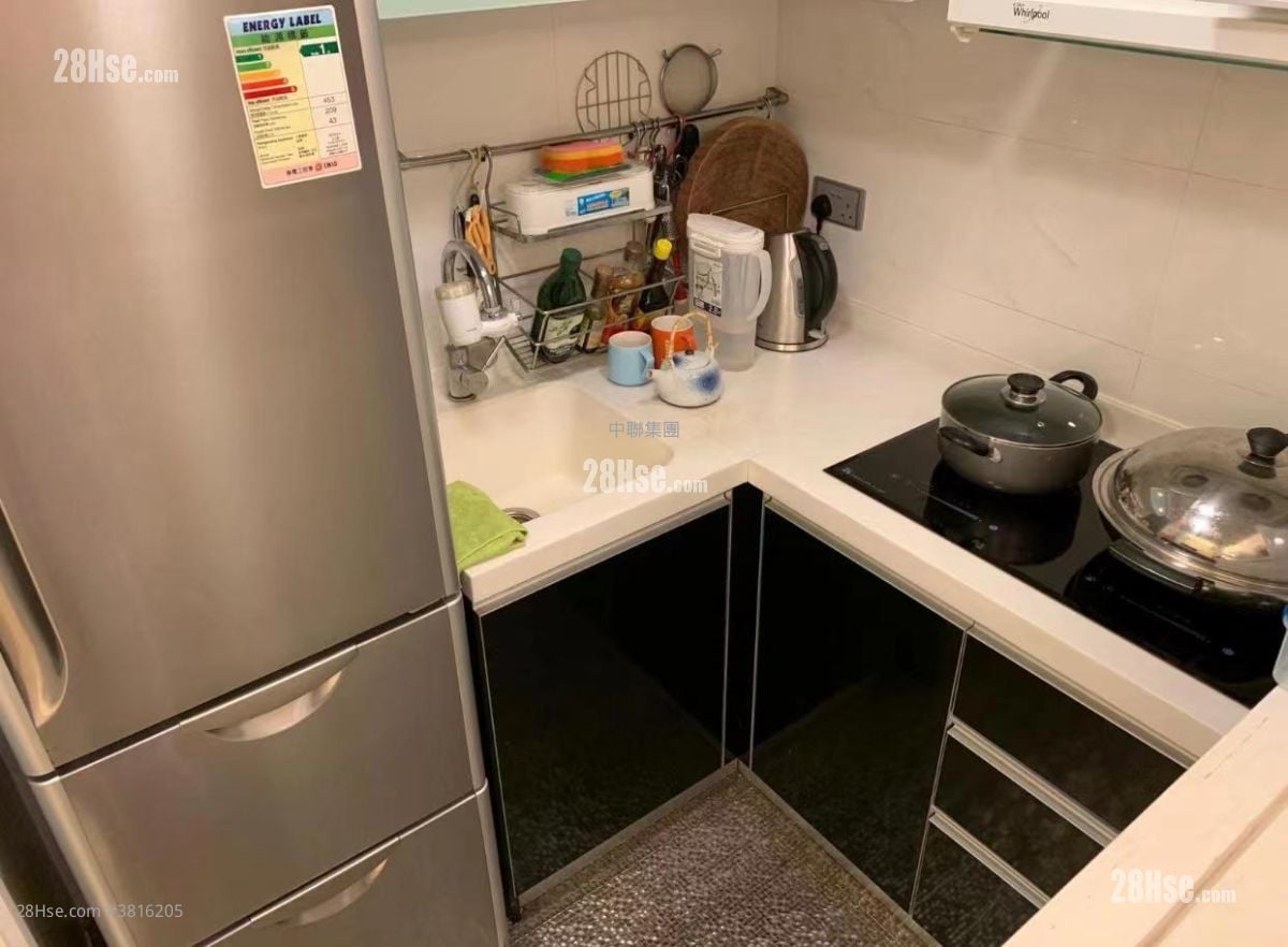 Bell House Sell 3 Bedrooms , 1 Bathroom 459 ft²