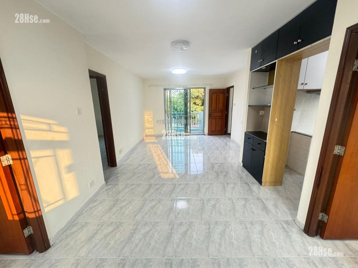 Village Rental 3 Bedrooms , 1 Bathroom 1,400 ft²