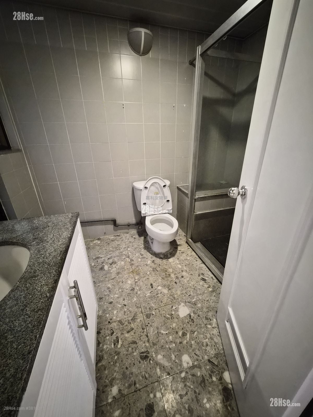 芳苑 租盘 3 房 , 3 浴室 1,460 平方尺