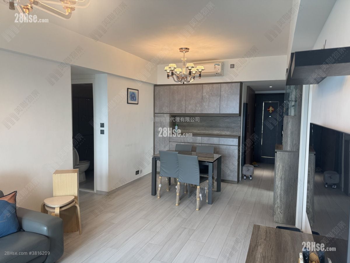 Hemera Sell 3 Bedrooms 788 ft²