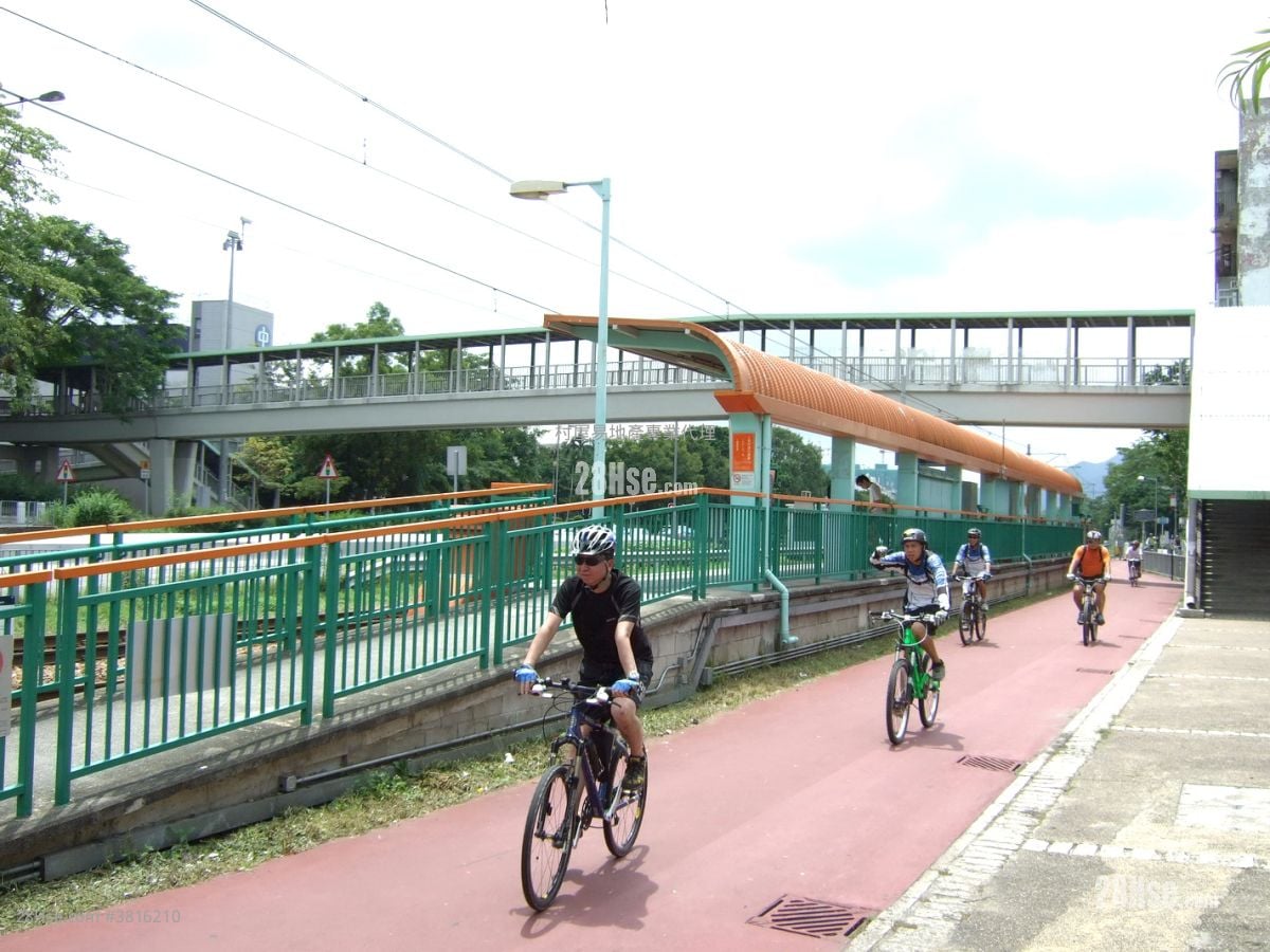 Village Rental 3 Bedrooms , 1 Bathroom 1,400 ft²