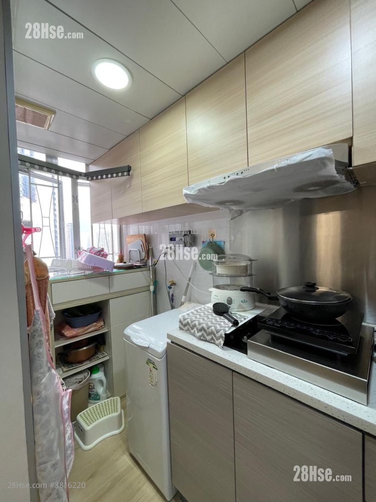 Lower Wong Tai Sin Estate Sell 2 Bedrooms , 1 Bathroom 385 ft²