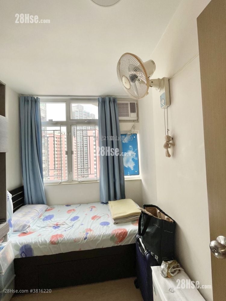 Lower Wong Tai Sin Estate Sell 2 Bedrooms , 1 Bathroom 385 ft²