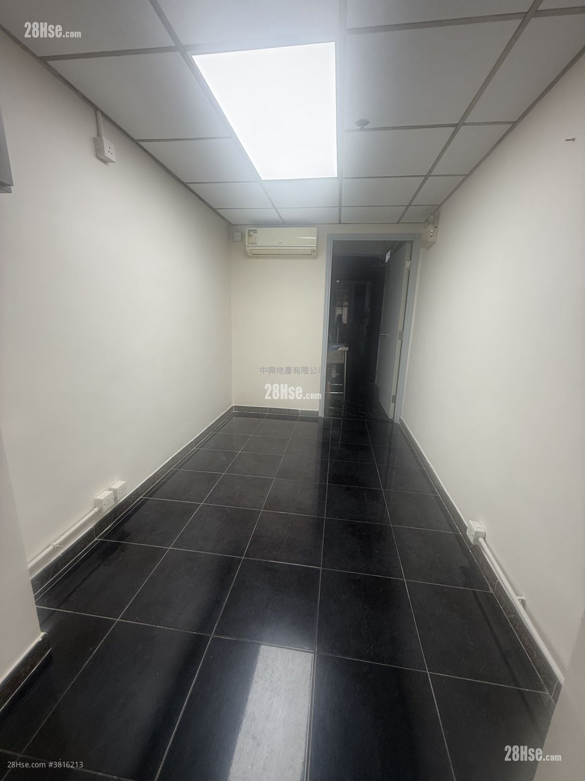 Ruby Commercial Building Rental 1 Bedroom , 1 Toilet