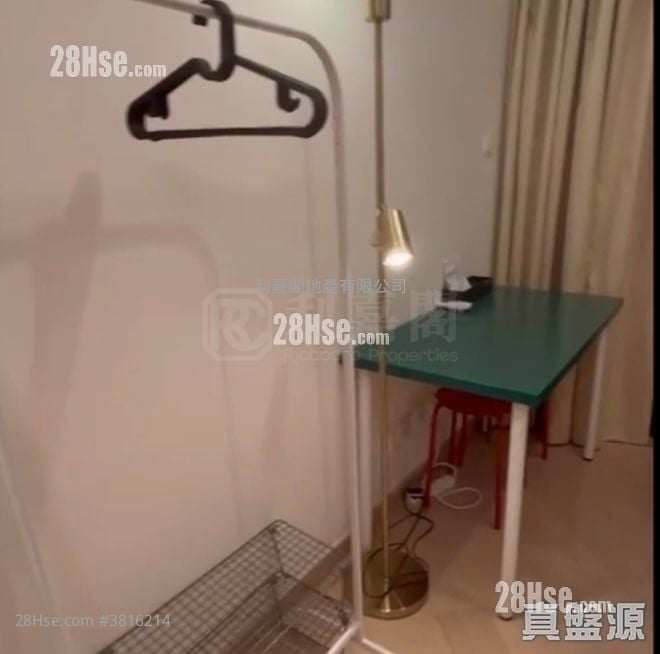 Novum West Rental Studio , 1 Bathroom 216 ft²