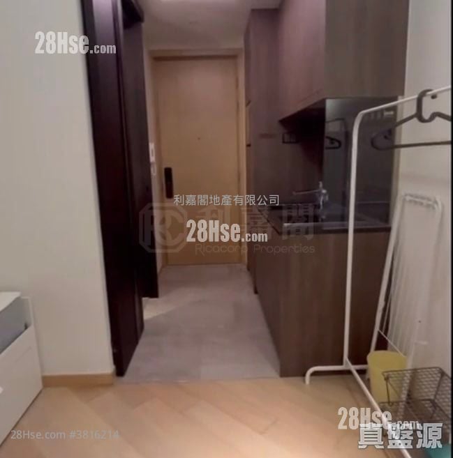 Novum West Rental Studio , 1 Bathroom 216 ft²