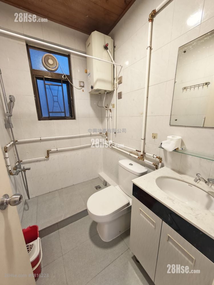 Kam Po Building Rental 2 Bedrooms , 1 Bathroom 349 ft²