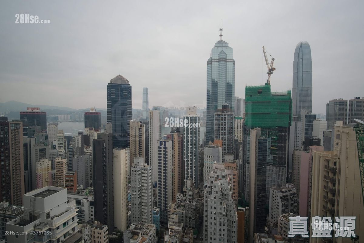 翰庭轩 售盘 3 房 681 平方尺