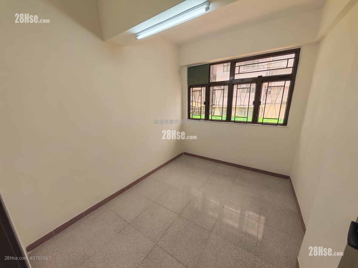 唐樓 租盤 1 房 , 1 浴室 504 平方呎