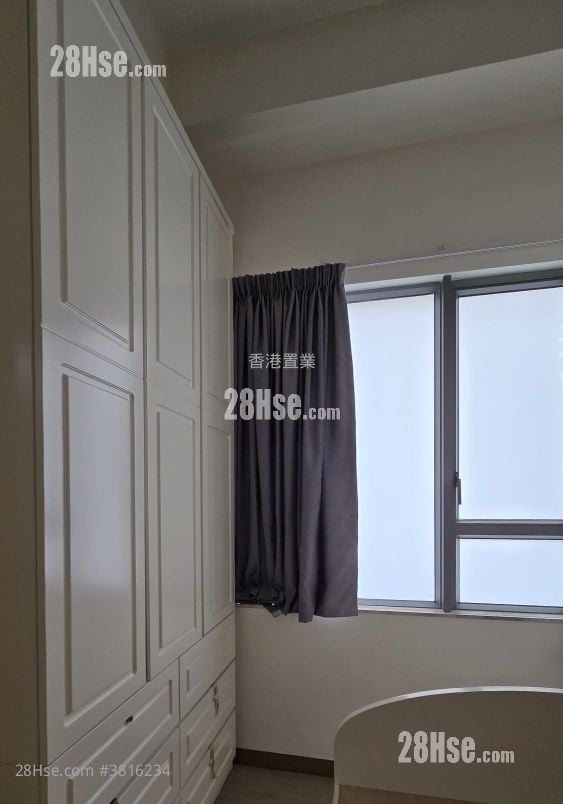 Astoria Crest Rental 299 ft²