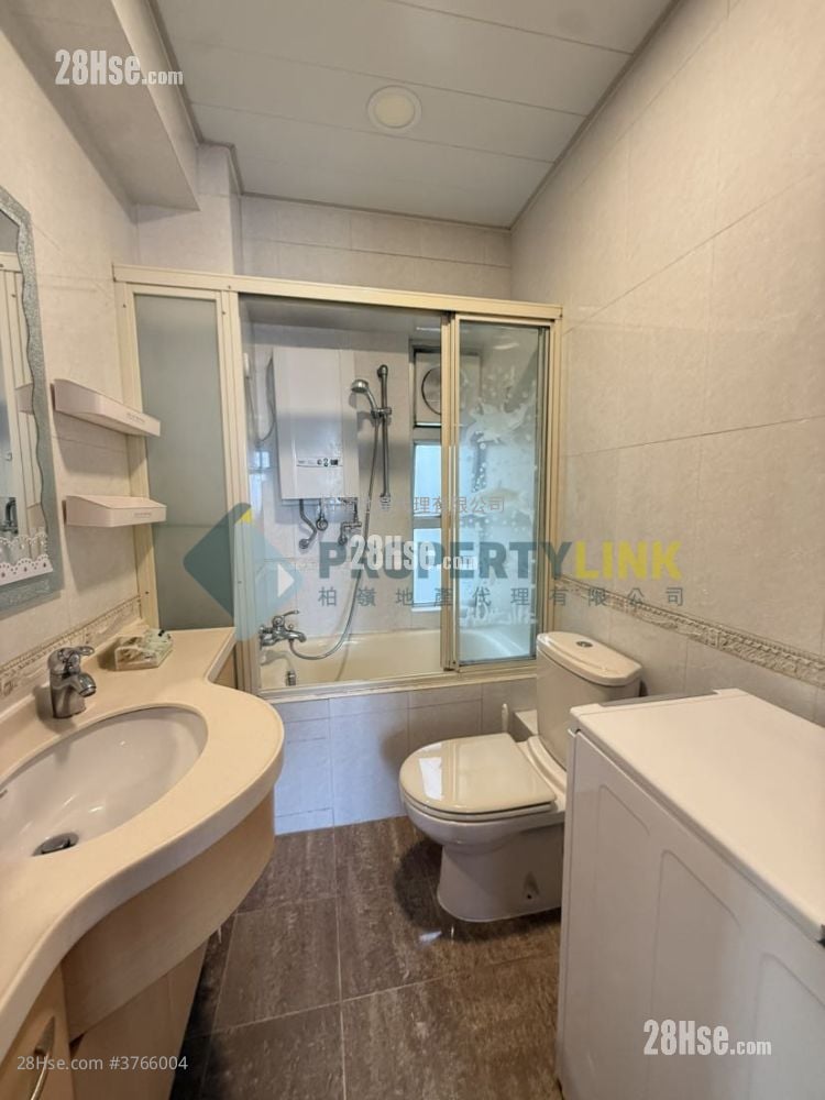 萬翠花園 售盤 3 房 , 1 浴室 573 平方呎