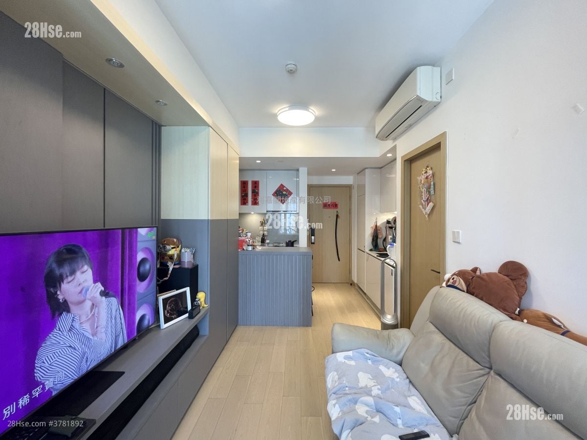 Montara Sell 1 Bedroom 368 ft²