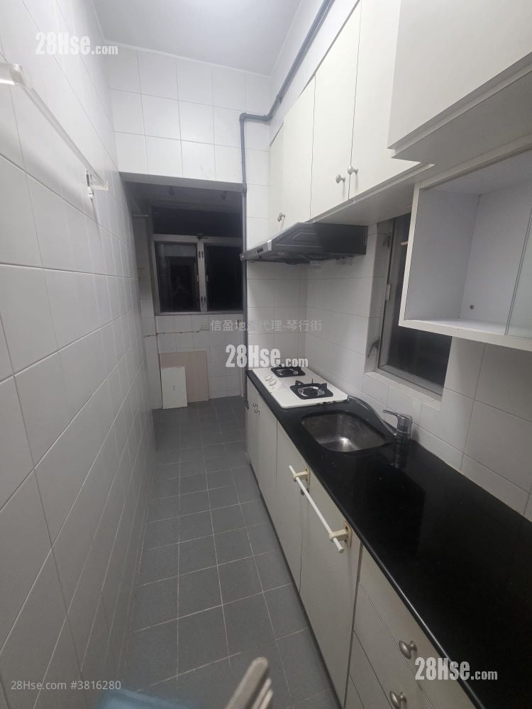 Kin Bong Building Rental 1 Bedroom 288 ft²