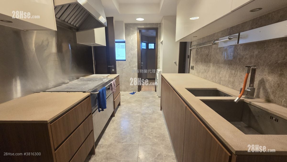 坚丽阁 售盘 5+ 房 , 3 浴室 2,929 平方尺