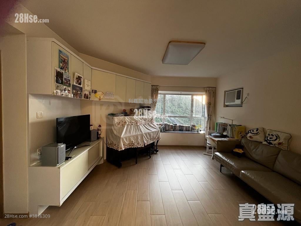 Conduit Tower Sell 2 Bedrooms , 1 Bathroom 567 ft²