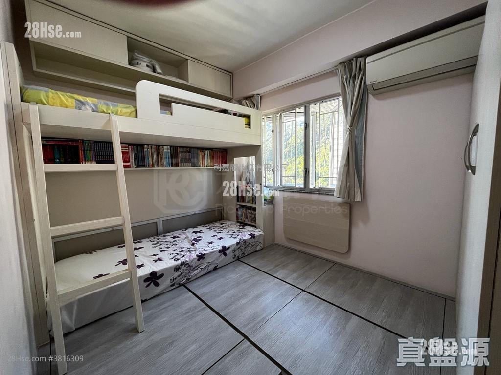 Conduit Tower Sell 2 Bedrooms , 1 Bathroom 567 ft²