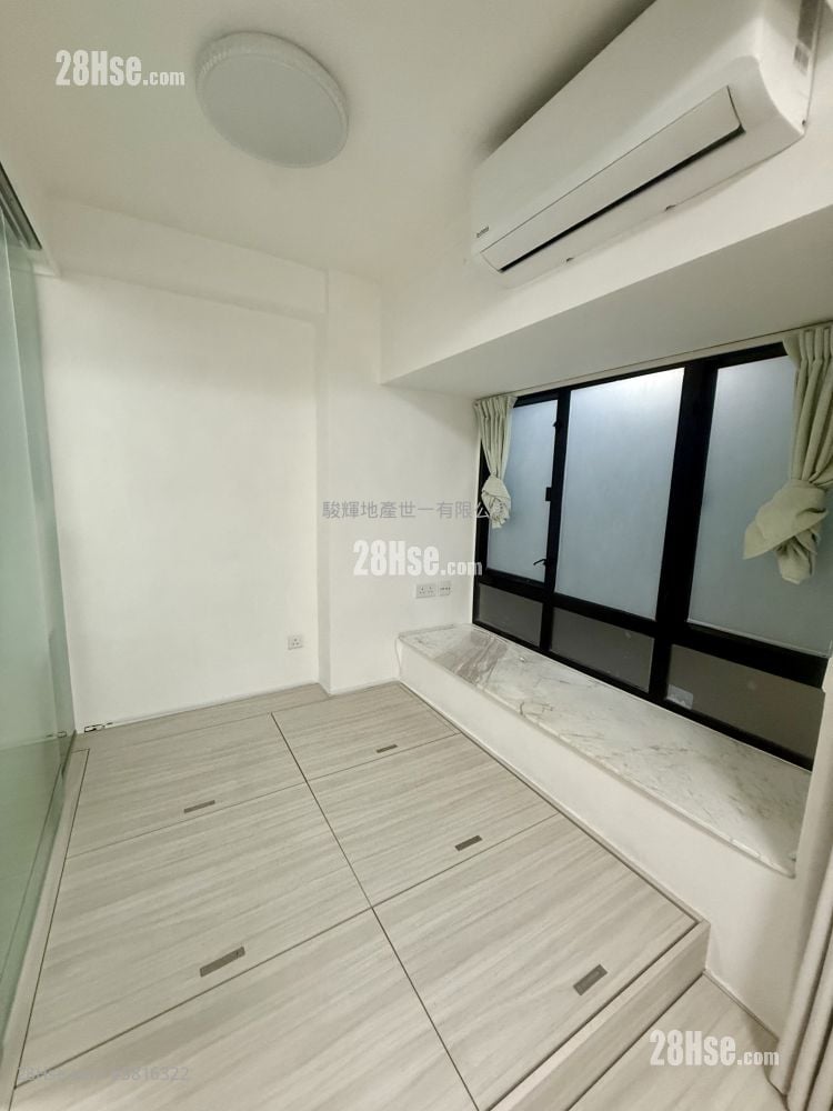 Hayon Building Rental 1 Bedroom , 1 Bathroom 251 ft²