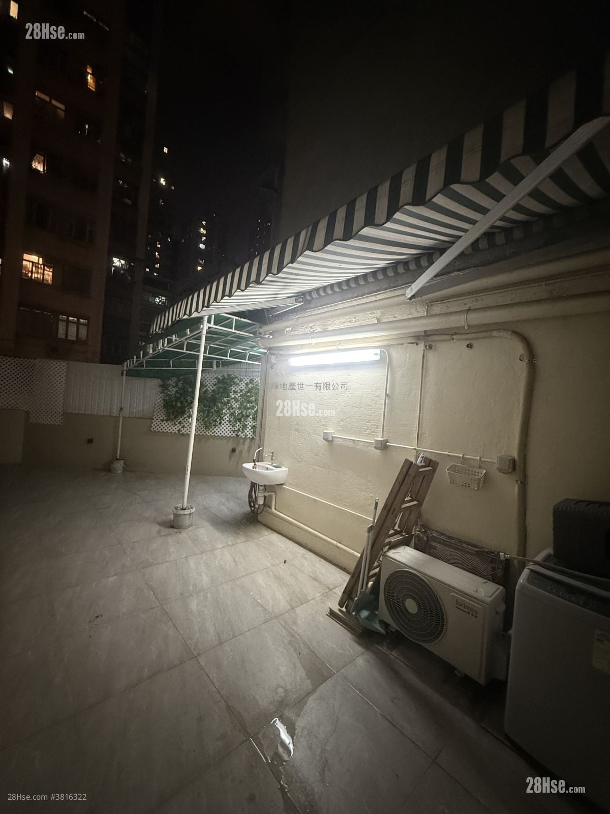 Hayon Building Rental 1 Bedroom , 1 Bathroom 251 ft²