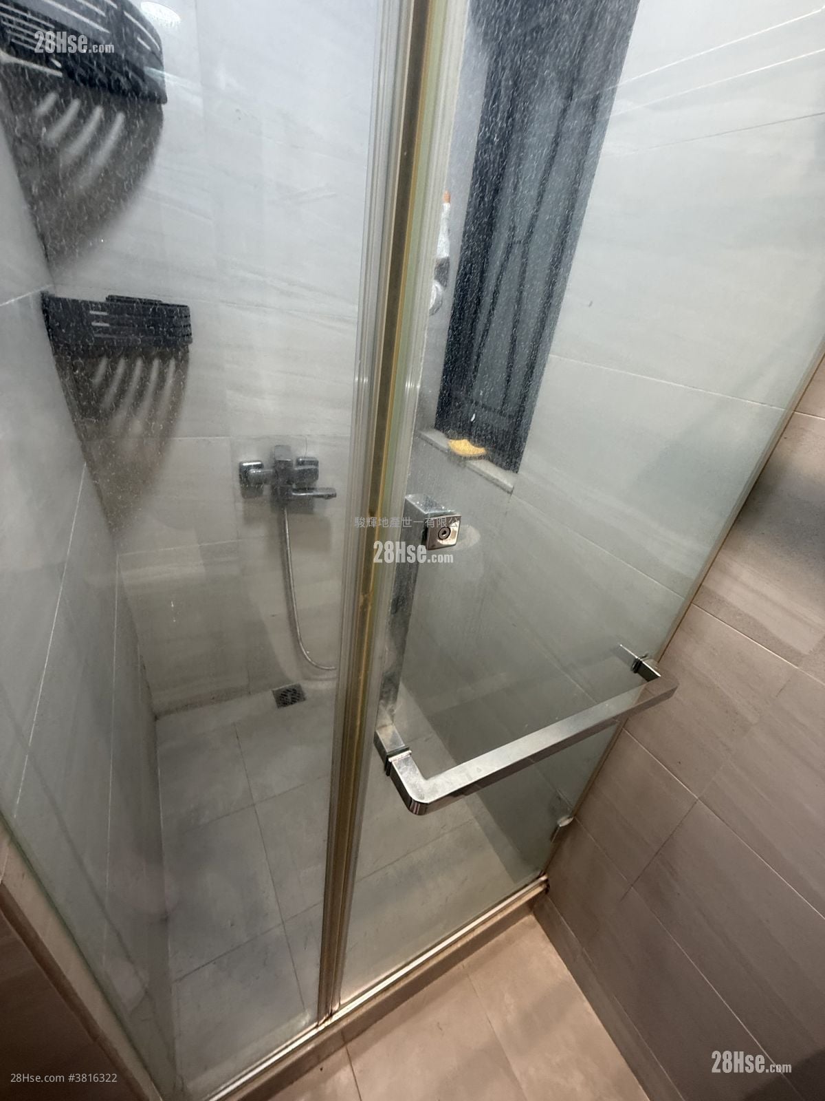 Hayon Building Rental 1 Bedroom , 1 Bathroom 251 ft²