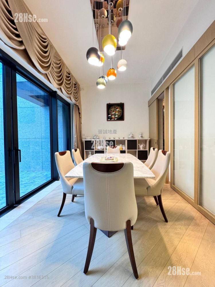 星岸 售盘 5+ 房 , 4 浴室 2,431 平方尺