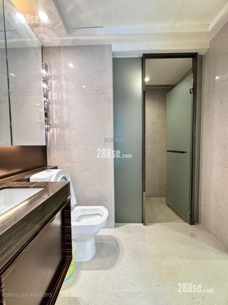 星岸 售盘 5+ 房 , 4 浴室 2,431 平方尺