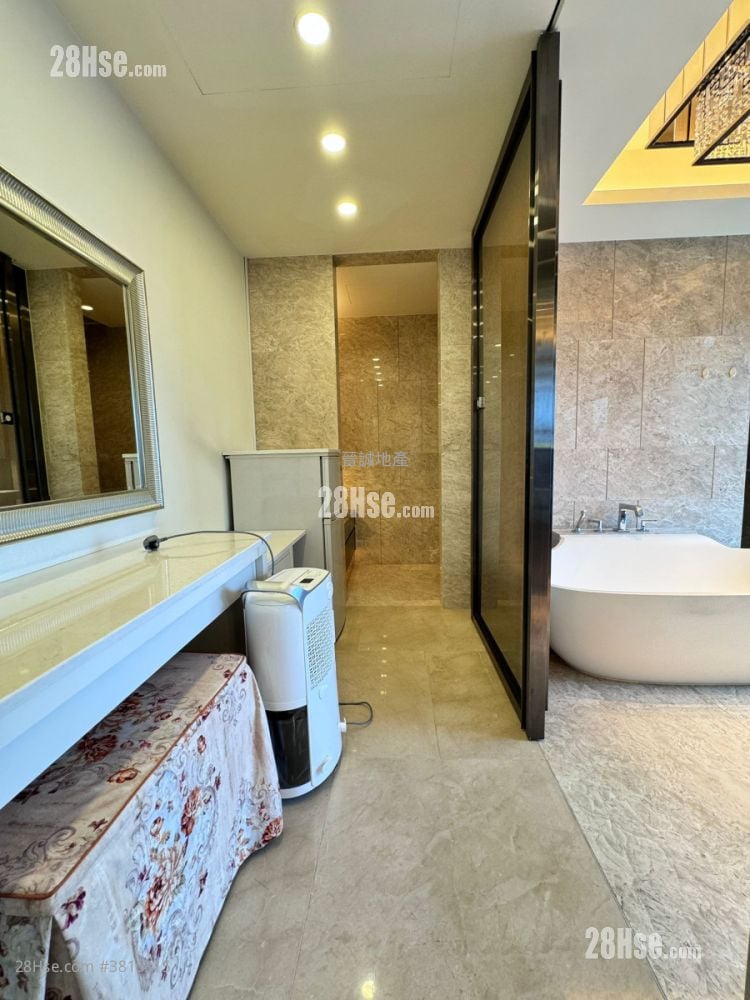 星岸 售盘 5+ 房 , 4 浴室 2,431 平方尺