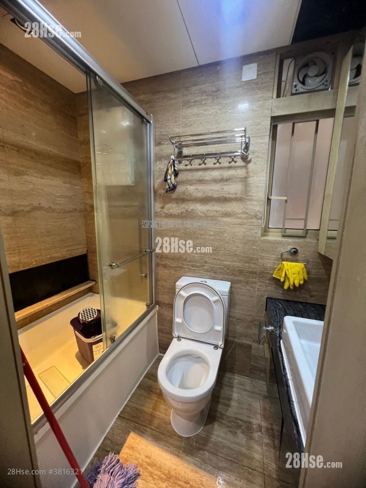 海滨南岸 售盘 3 房 , 2 浴室 589 平方尺