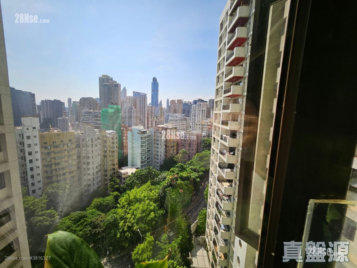 The Crescent Sell 3 Bedrooms 1,840 ft²