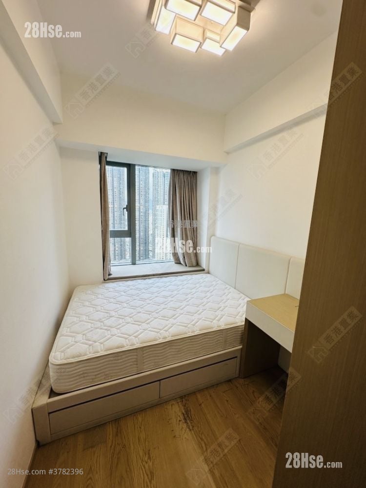 The Harbourside Rental 3 Bedrooms , 2 Bathrooms 1,054 ft²