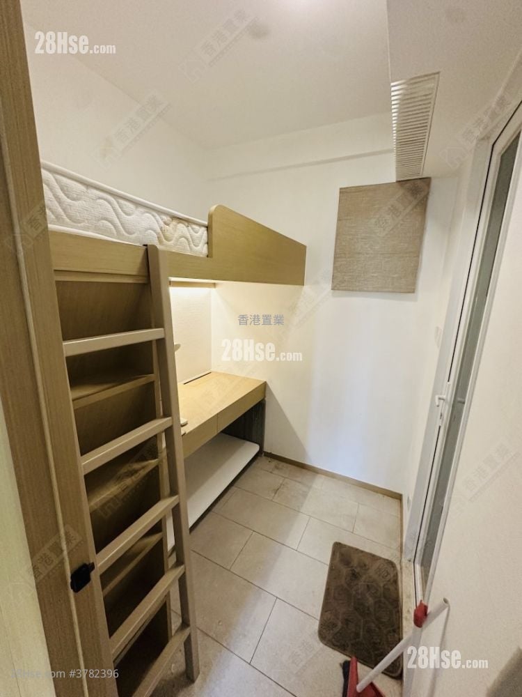 The Harbourside Rental 3 Bedrooms , 2 Bathrooms 1,054 ft²