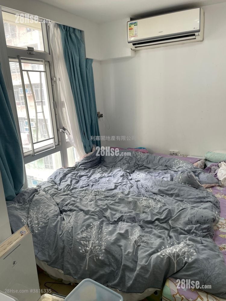 Wo Ming Court Sell 2 Bedrooms , 1 Bathroom