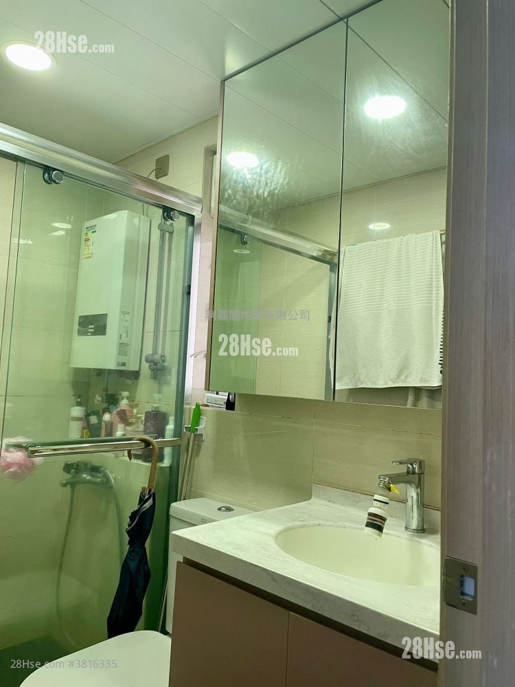 Wo Ming Court Sell 2 Bedrooms , 1 Bathroom