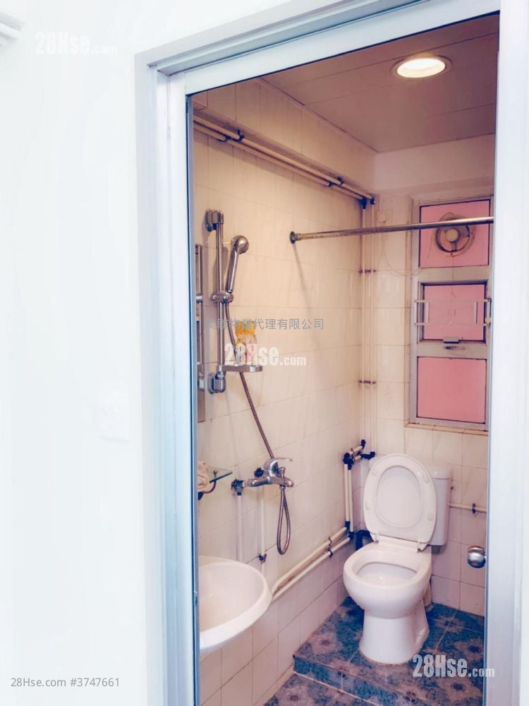 富華中心 售盤 2 房 374 平方呎