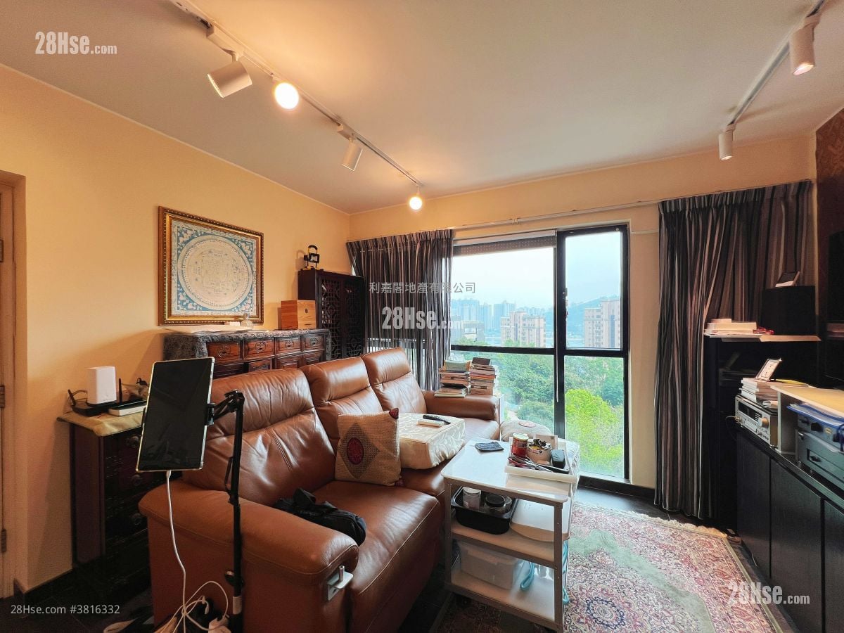 Hanley Villa Sell 3 Bedrooms , 1 Bathroom 593 ft²