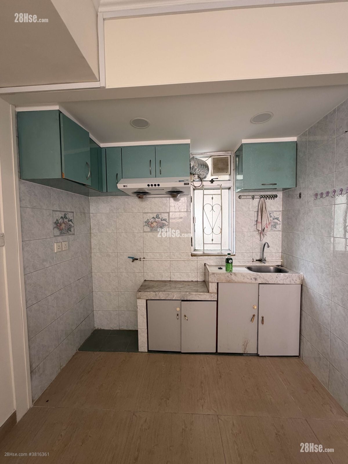 Golden League Building Rental 2 Bedrooms , 1 Bathroom 237 ft²