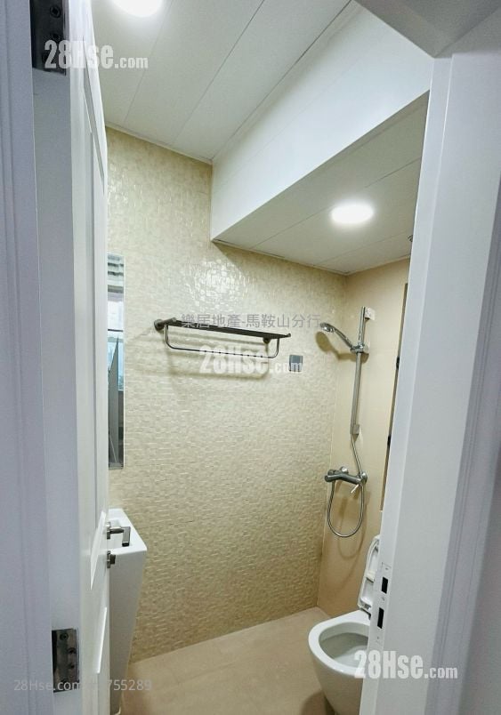 晉名峰 售盤 4 房 , 3 浴室 2,075 平方呎