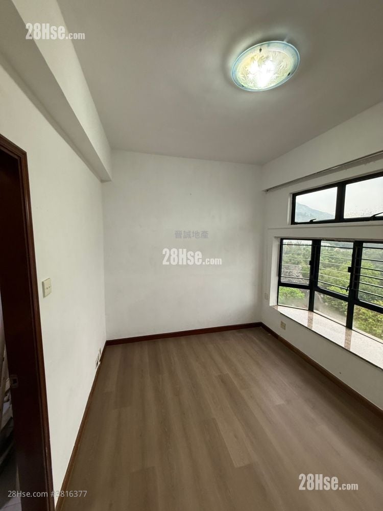 Bayview Terrace Rental 3 Bedrooms , 2 Bathrooms 709 ft²