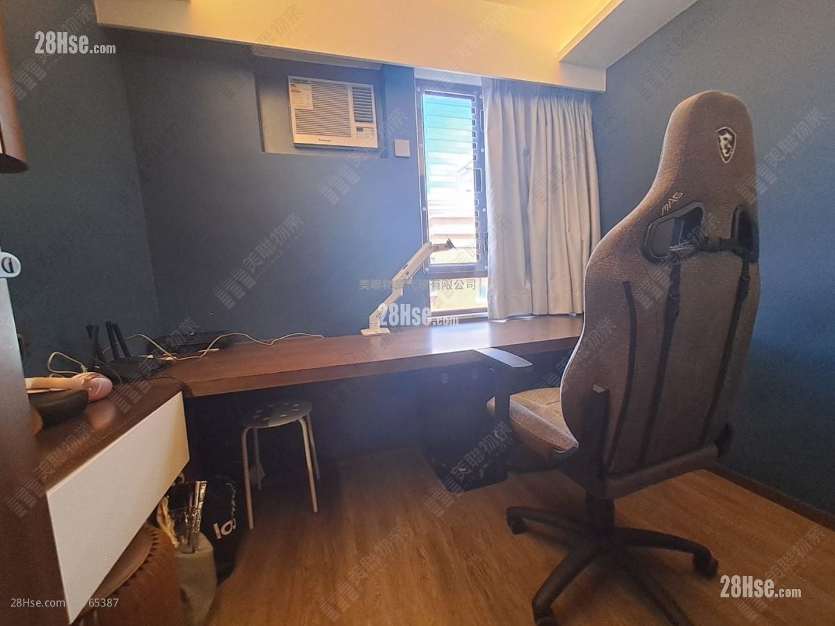 又一居 售盘 2 房 566 平方尺